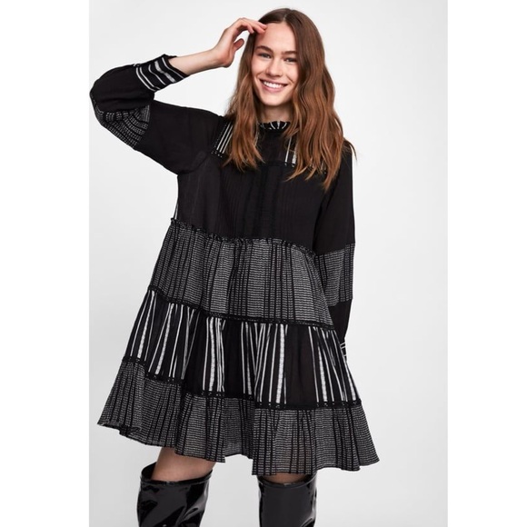Zara Dresses & Skirts - ZARA B&W DRESS